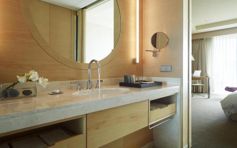 行政房间, Haevichi Hotel & Resort Jeju