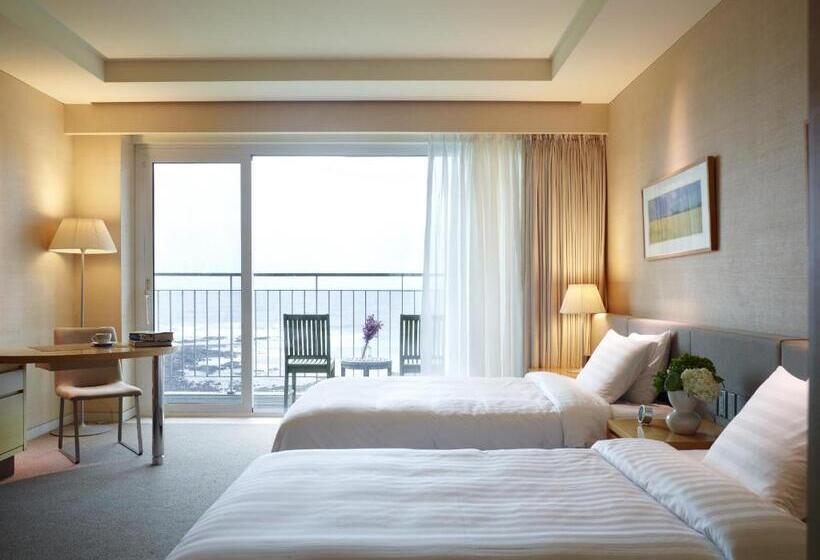 Номер Executive, Haevichi Hotel & Resort Jeju