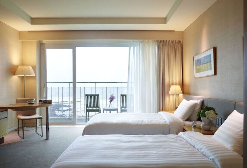 Номер Executive, Haevichi Hotel & Resort Jeju