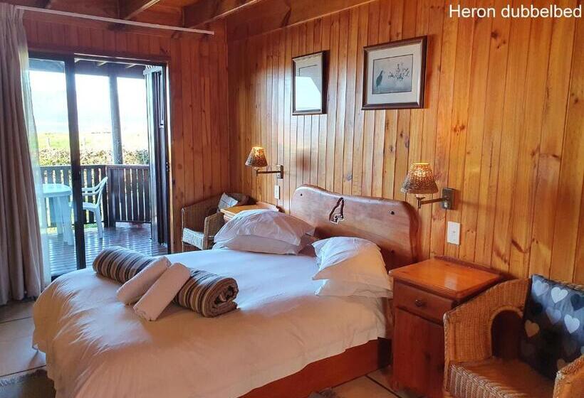 스탠다드 트리플 룸, Lakeside Knysna Accomodation