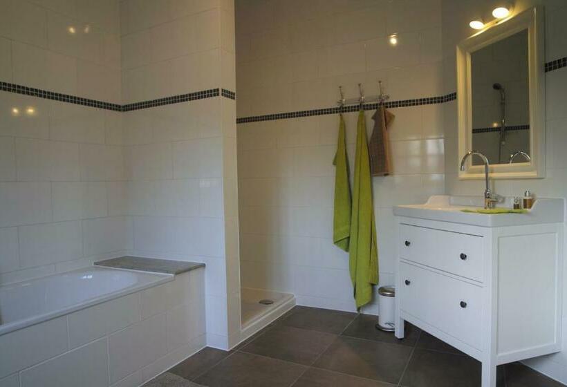 스위트, Bed & Breakfast De Kleine Magnolia