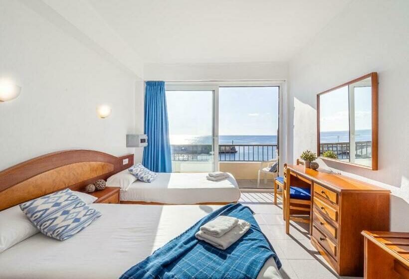 Номер Стандарт Вид на Море, Hostal Port Corona