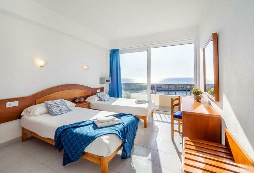 Номер Стандарт Вид на Море, Hostal Port Corona