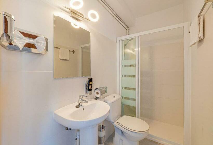 Номер Стандарт Боковой Вид на Море, Hostal Port Corona