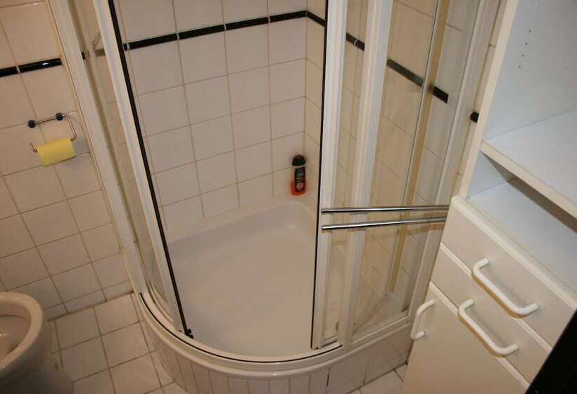 Кровать в Общей Комнате, Hostel Bad Goisern