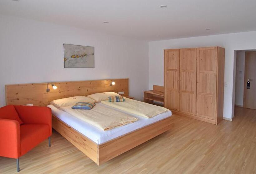 Четырехместный Номер Deluxe, Ausseerland