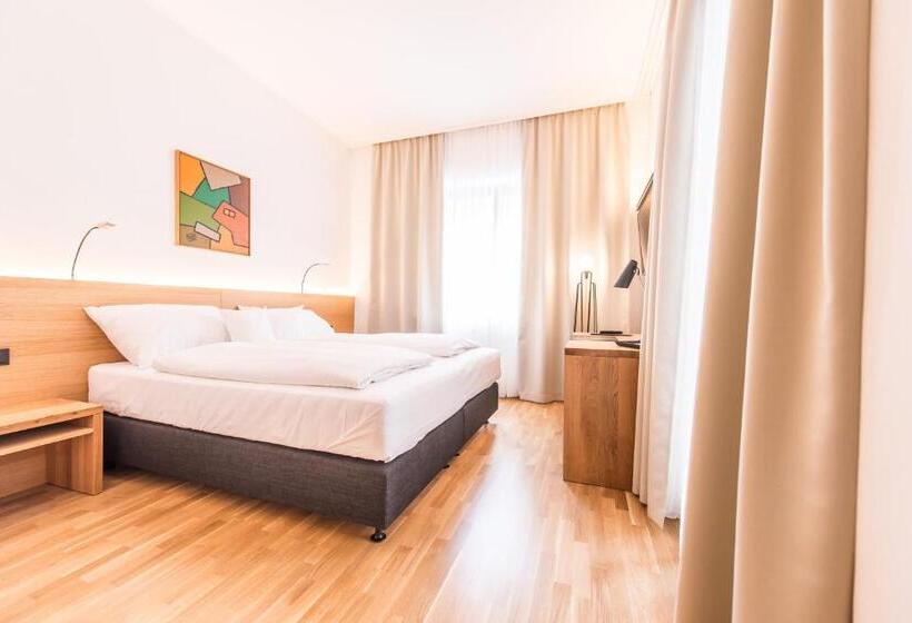 Comfort room with balcony, Göttfried   Essen Trinken Schlafen