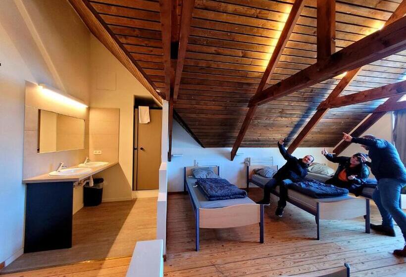 Семейный Номер, Auberge De Jeunesse De Bouillon