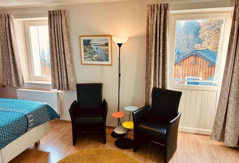 Номер Стандарт Вид на Сад, Taos B&b