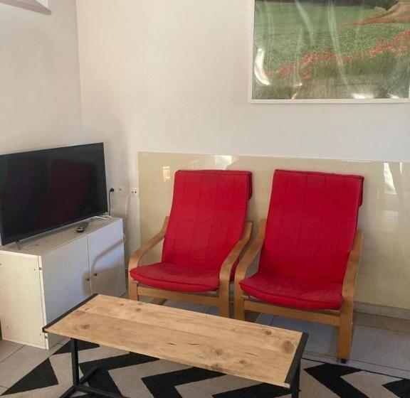 Дом 3 Спальни, B&b La Ferme De L Hosté