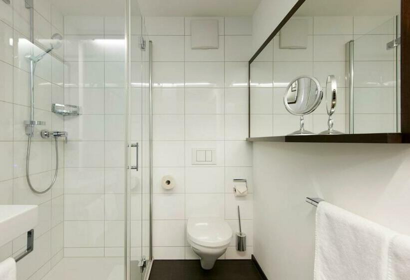 سوئیت با بالکن, Garni Tannleger B&b