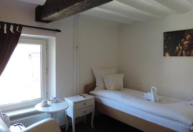 Chambre Standard Individuelle, Berneau