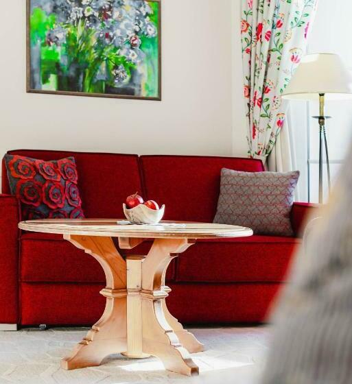 Номер Deluxe, Mons Suites Wine Passion