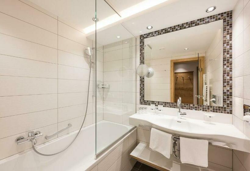 Superior Kamer met Balkon, Seespitz