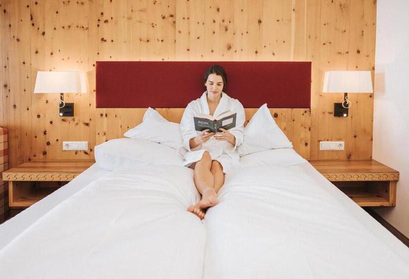 디럭스 룸, Superior Hotel Schneider Ski In & Ski Out