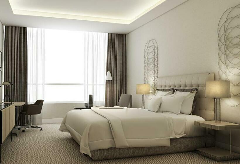 اتاق اجرایی با تخت بزرگ, Hilton Tangier City Center
