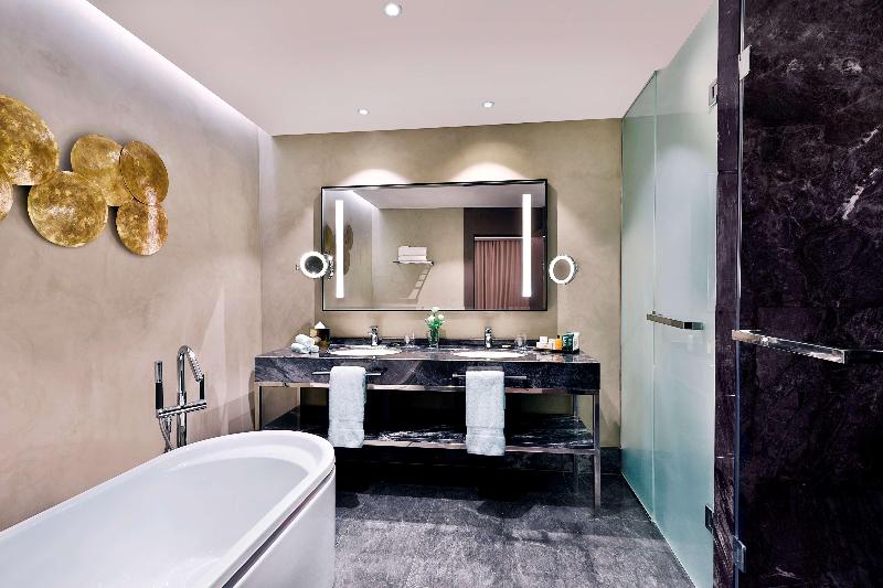 سوئیت با تخت بزرگ, Hilton Tangier City Center