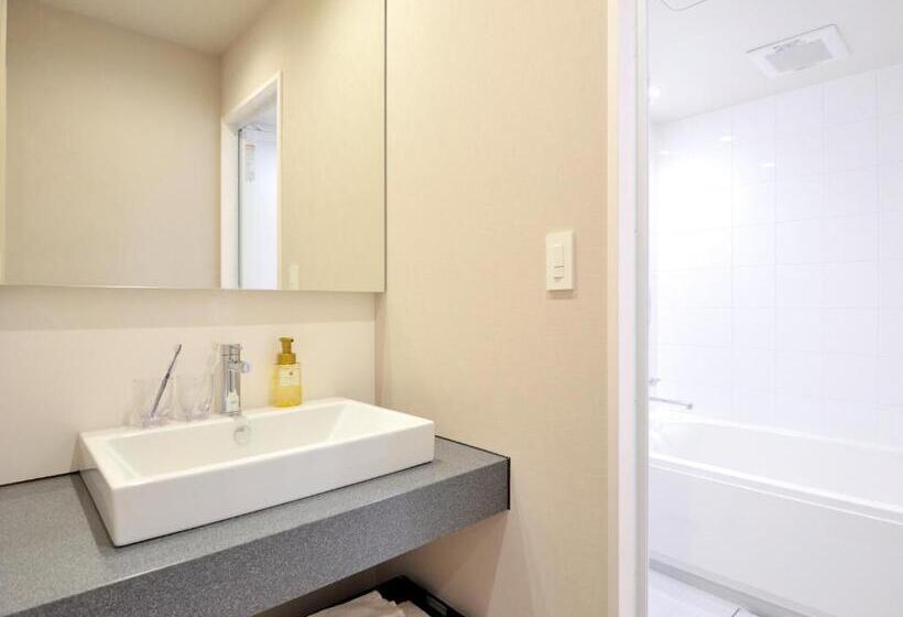 Номер Deluxe, Androoms Osaka Hommachi