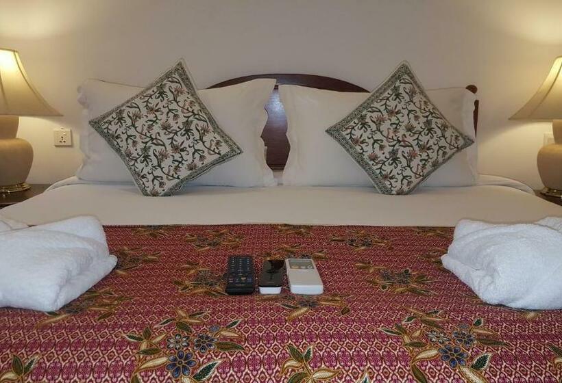 Chambre Supérieure, Heeren Straits