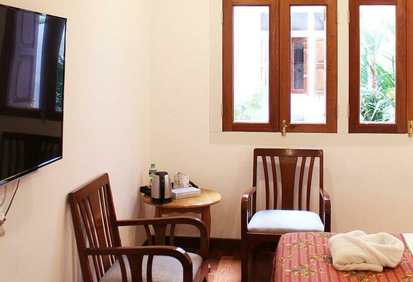 Chambre Supérieure, Heeren Straits