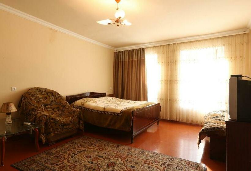 اتاق استاندارد, Guesthouse   Ashot Shalunts