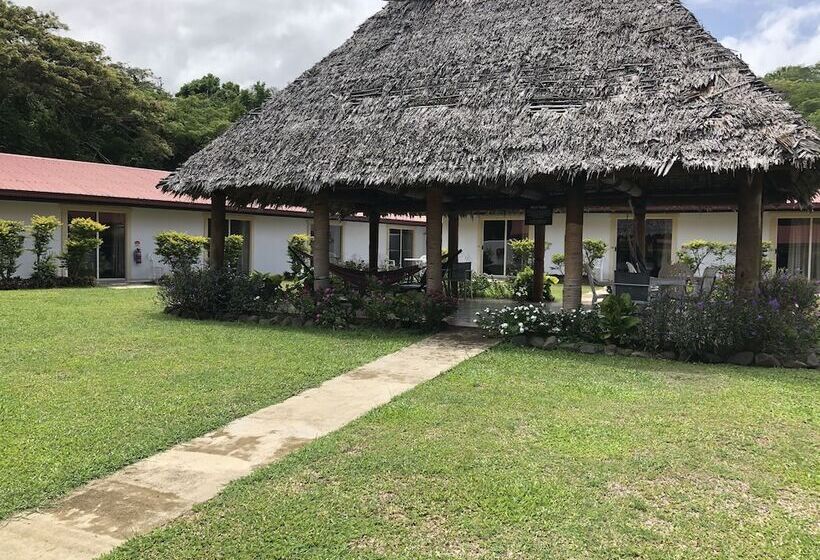 스탠다드 스튜디오, Gecko's Resort