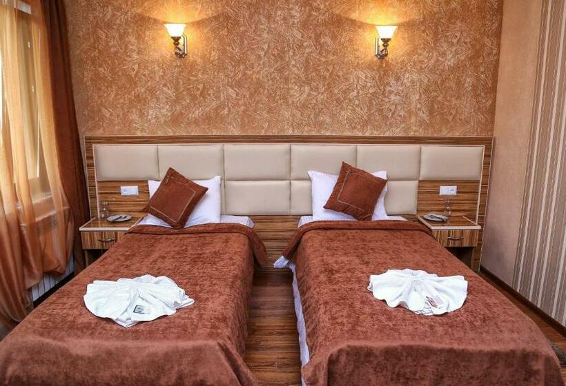 اتاق استاندارد با چشم‌انداز شهر, Avagyan S Hotel Restaurant