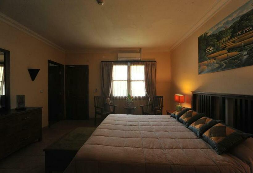 3 Bedroom Apartment, Palm Malinamoc