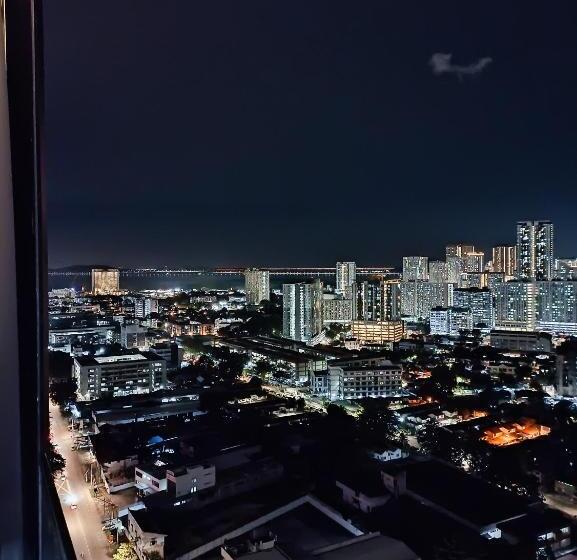 استودیوی استاندارد با چشم‌انداز دریا, Beacon Executive@penang Georgetown