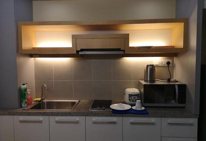 Апартаменты 1 Спальня с Балконом, Shaftsbury Residence Cyberjaya With Free Parking & Netflix