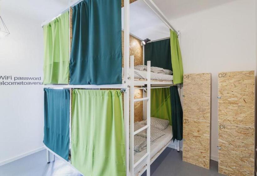四人标准间, Avenue Hostel