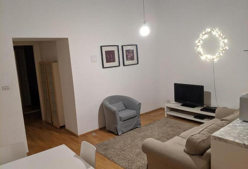 豪华房间, Avenue Hostel