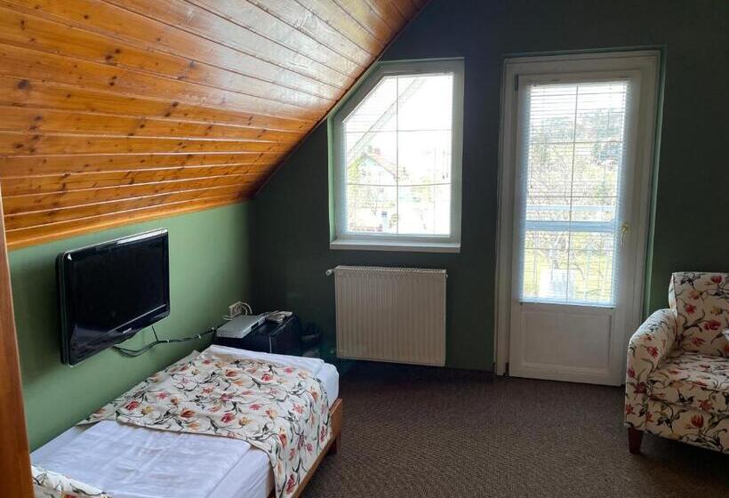 Семейный Номер, Villa Astoria