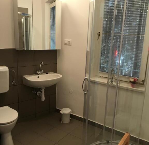 Семейный Номер, Villa Astoria