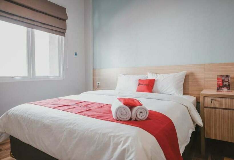 Номер Стандарт, Reddoorz Plus @ Karet Pedurenan 3