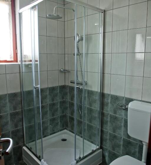 Номер Стандарт, Toldi Fogadó
