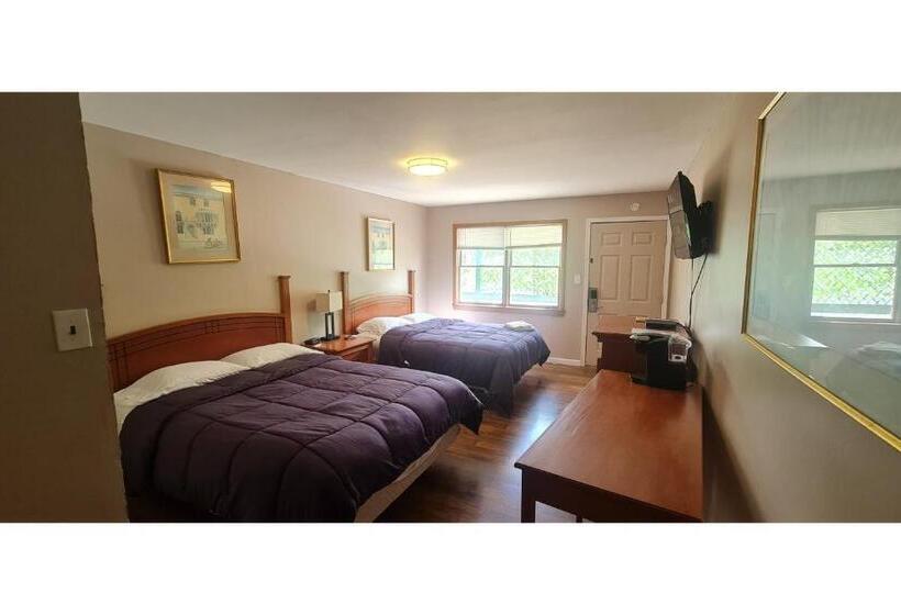 스탠다드 룸, Werry S Cottages Motel & Pub By Oyo East Stroudsburg Poconos