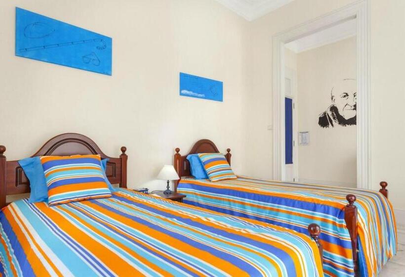 اتاق استاندارد با سرویس بهداشتی مشترک, 18st. Hostel