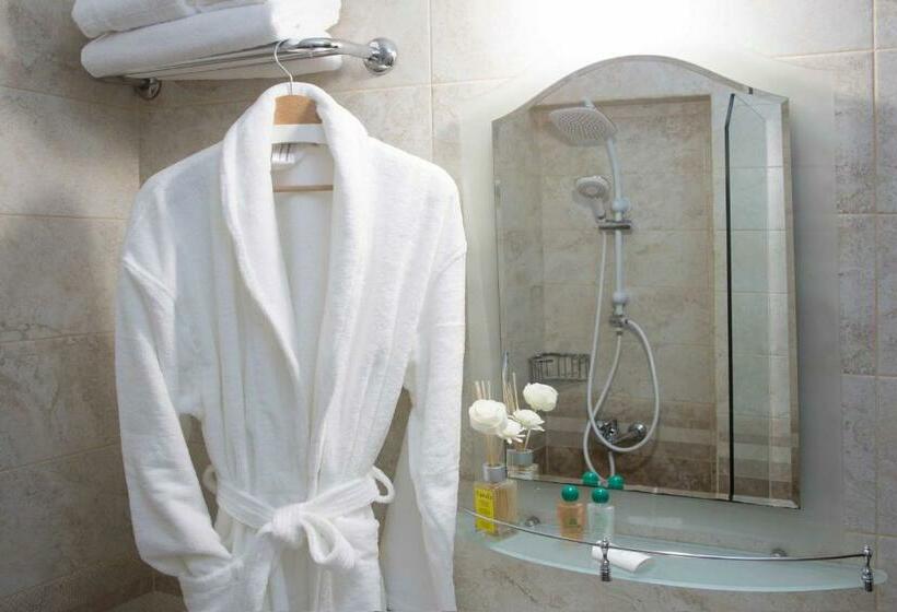 스탠다드 룸, Family Hotel The Castle