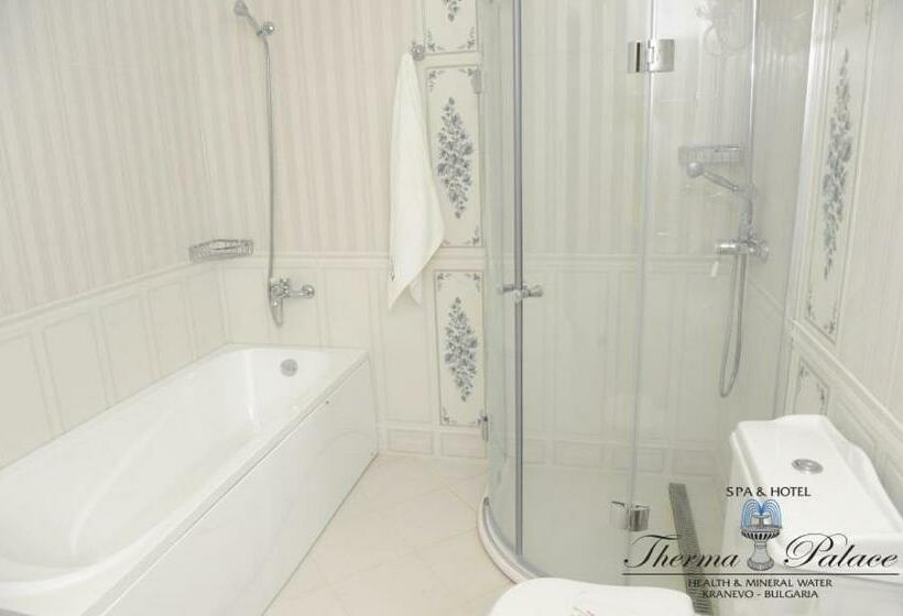 海の見える１ベッドルームアパートメント, Therma Palace   Mineral Pool & Spa & All Inclusive