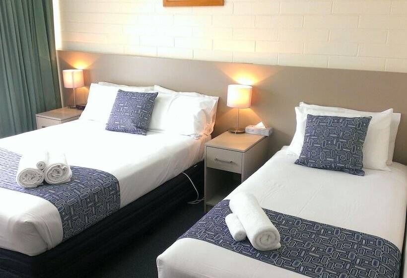家庭间, Oval Motel   Murray Bridge