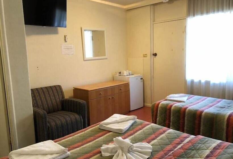 Номер Стандарт, The Astor Hotel Motel