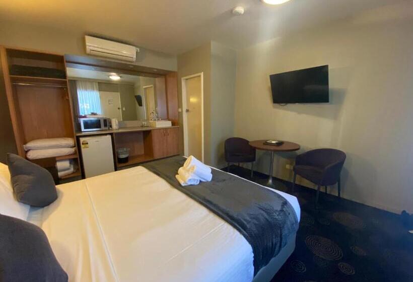 Номер Премиум, The Astor Hotel Motel