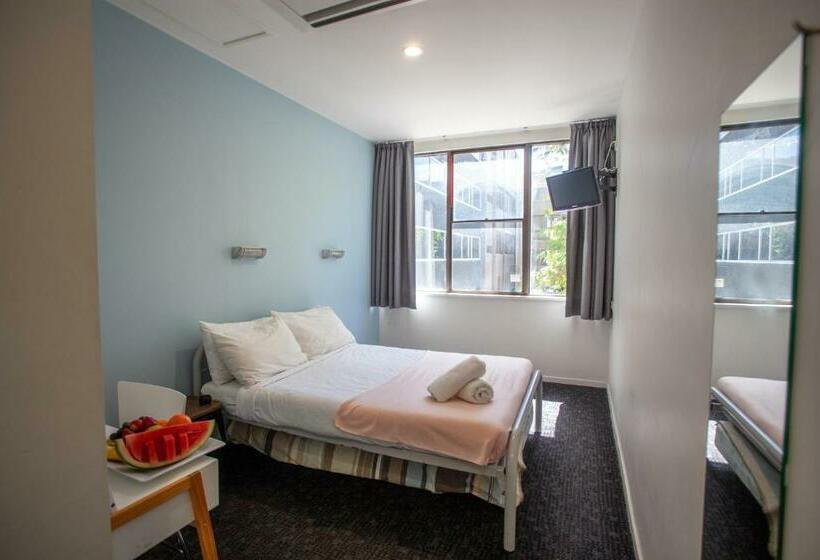 스탠다드 룸, The Village Canberra