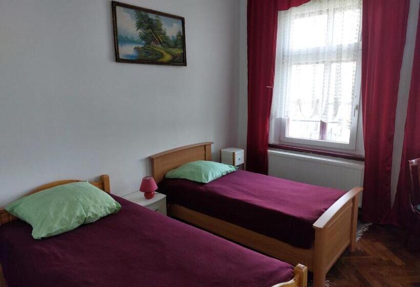 Номер Стандарт, Gasthof Oberschmiede