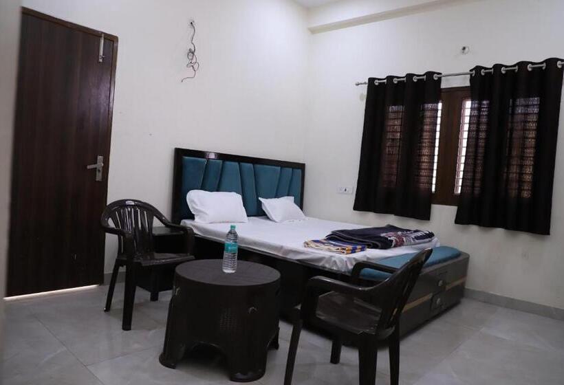 Номер Deluxe, Rang Vilas Residency Vrindavan