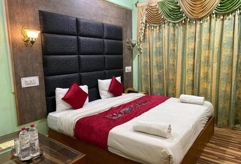 اتاق لوکس, City Plaza, Srinagar