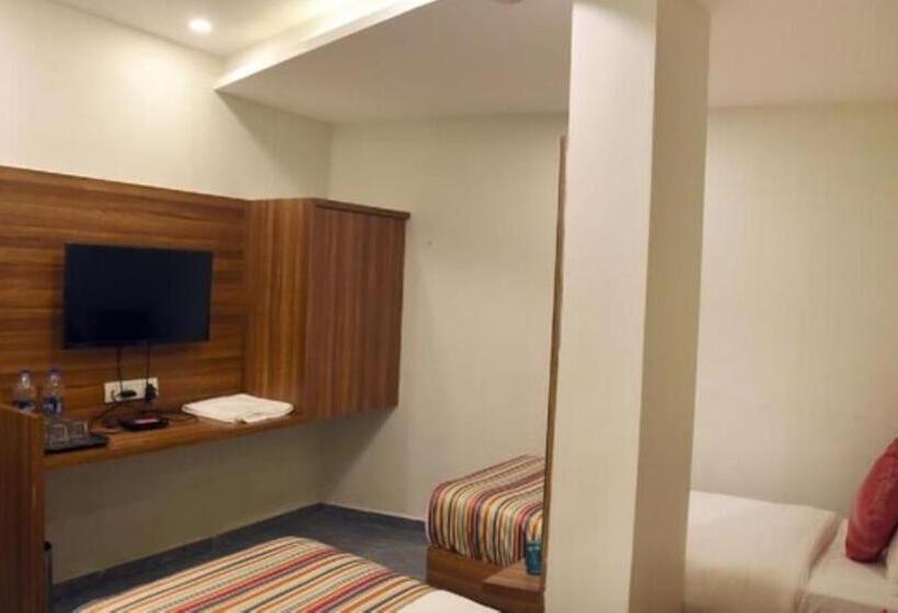 Номер Deluxe, Rajpath Inn