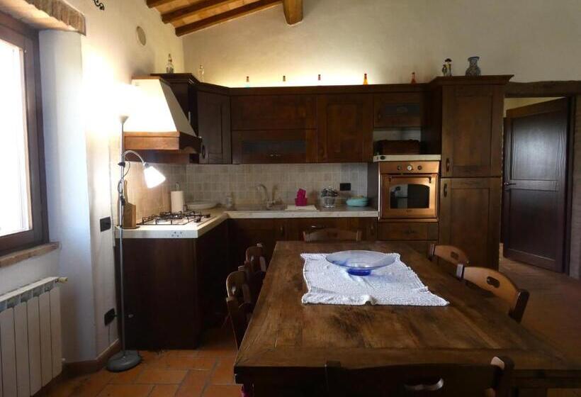 Семейный Номер, Scappo In Umbria, Collefiorito