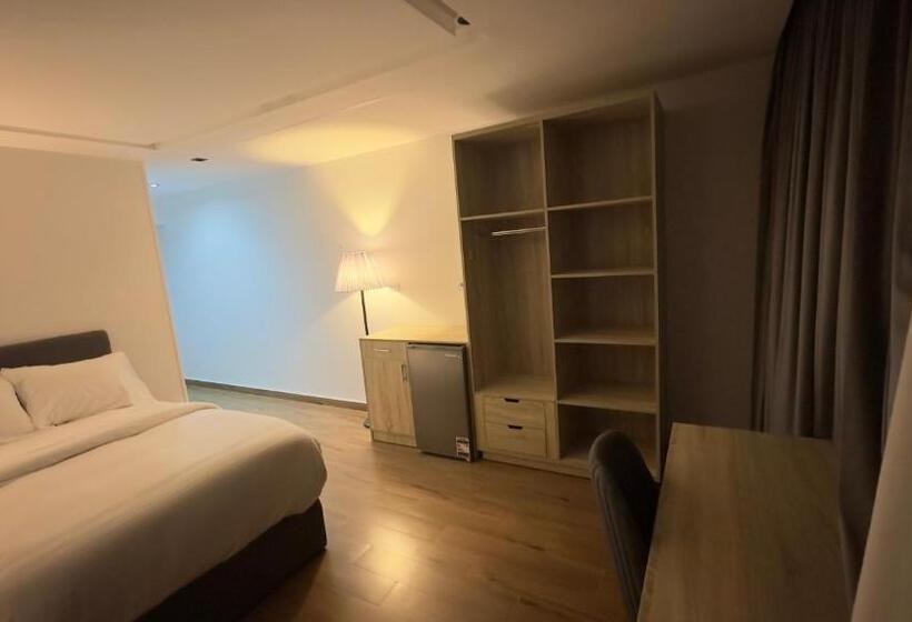 استودیو خانوادگی, لوكاندة الحصري أكتوبر Motel Elhosary